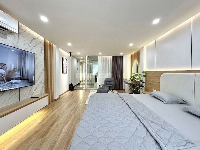 ⭐️Siêu phẩm 5 Lầu tuyệt đẹp CAO CẤP Hẻm xe hơi Phan Xích Long, P2, Q.P