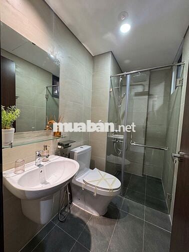 Khách ngộp cần sang nhượng giá 2,4 tỷ