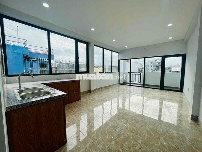 SIÊU PHẨM STUDIO FULL NỘI THẤT VIEW KÍNH BAN CÔNG CAO CẤP GẦN HUIT