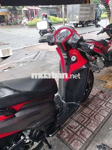 Xe Kymco People