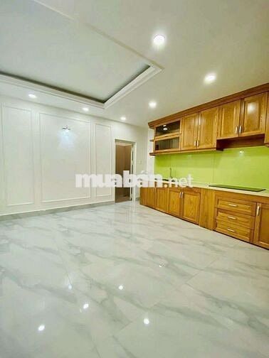 Cho thuê nhà mới, 4pn4wc, hẻm xe hơi, Nguyễn Văn khối p8 Gò vấp