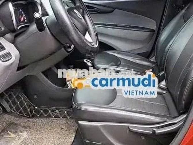 Vinfast Fadil 2020 tiêu chuẩn màu đỏ 6 vạn hơn