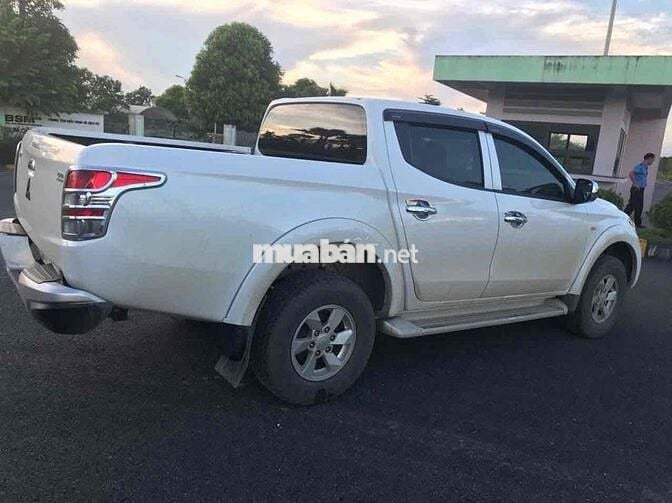 Mitsubishi Triton 2018 4x2 AT Mivec - 7000 km