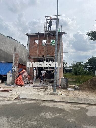 kẹt tiền bán lô đất khu dân cư tân đô 130m2 dân cư đông