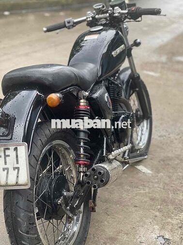 Suzuki GN cafe racer