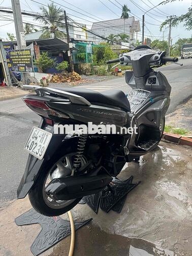 xe đẹp may em zin. có hỗ trợ góp ko nợ xấu