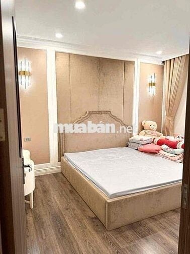 Bán căn hộ chung cư PHC Nguyễn Sơn,DT 100m,3PN,giá 10 tỷ.