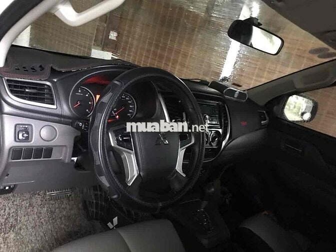 Mitsubishi Triton 2018 4x2 AT Mivec - 7000 km