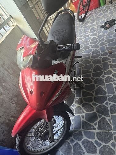 Xe không đi nữa cần bán lại
