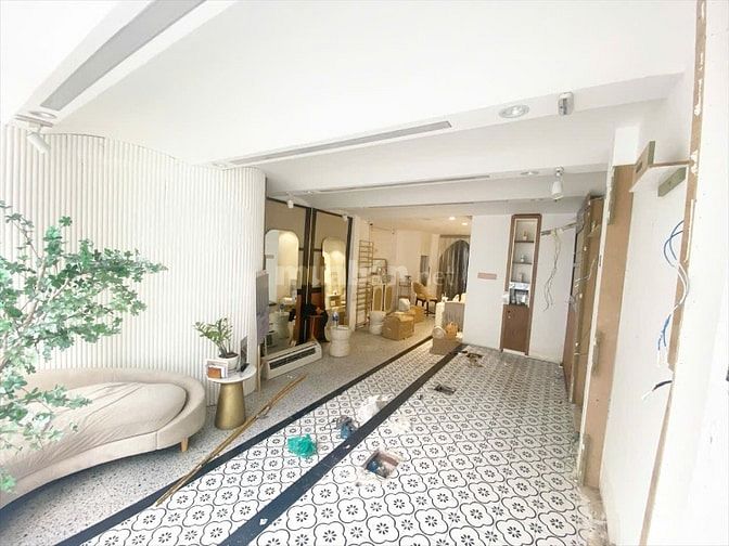 CHO THUÊ NHÀ MẶT TIỀN KINH DOANH ĐƯỜNG VÕ VĂN TẦN, Q3 -  GIÁ CHỈ 4X