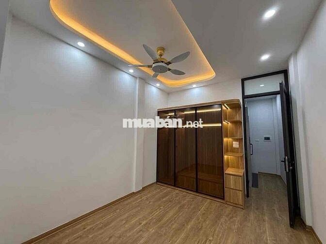 BÁN NHÀ Ở NGAY, PHỐ LỚN ĐỐNG ĐA - 5 TẦNG THANG MÁY, DT 45M GIÁ 12.9