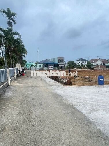 Cần Bán 40 lô đất liền kề ngay trung tâm thương mại tự do
