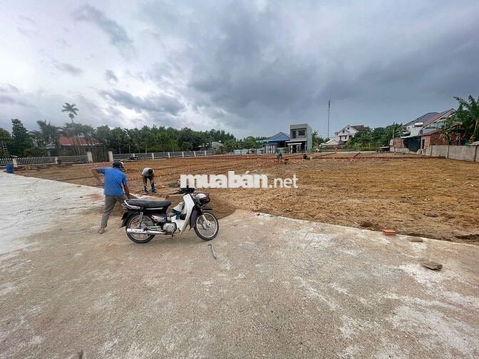 Cần Bán 40 lô đất liền kề ngay trung tâm thương mại tự do