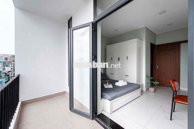 CHDV BAN CÔNG MÁY GIẶT RIÊNG GẦN ĐH VĂN HIẾN, ĐH CÔNG THƯƠNG, TÂN BÌNH