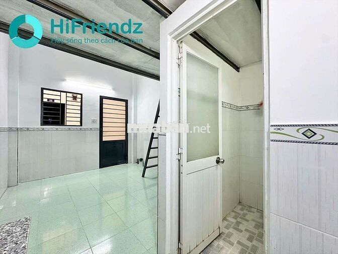 Cho thuê phòng trọ gác rộng giá rẻ DH Giao thông vận tải, công viên