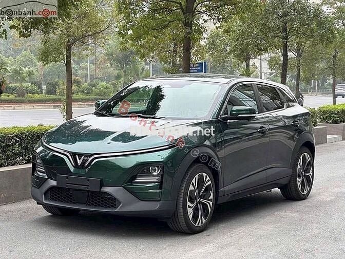 VinFast VF6 Plus 2025