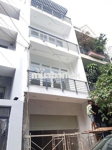 NHÀ ĐƯỜNG UNG VĂN KHIÊM DT: 4X15M TRỆT 2 LẦU SÂN THƯỢNG CHO THUÊ