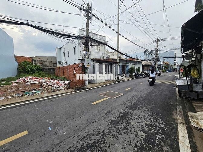 BÁN GẤP LÔ ĐẤT MT ĐƯỜNG PHẠM VĂN CHÈO, TT. CỦ CHI 200M2 GIÁ 550 TRIỆU