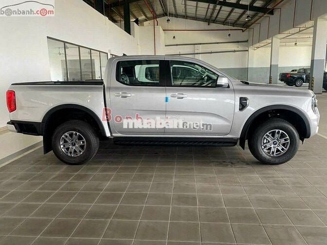Ford Ranger XLS 2.0L 4x2 AT 2025