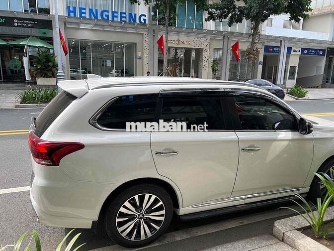 Mitsubishi Outlander 2022 2.0 Premium - 15000 km
