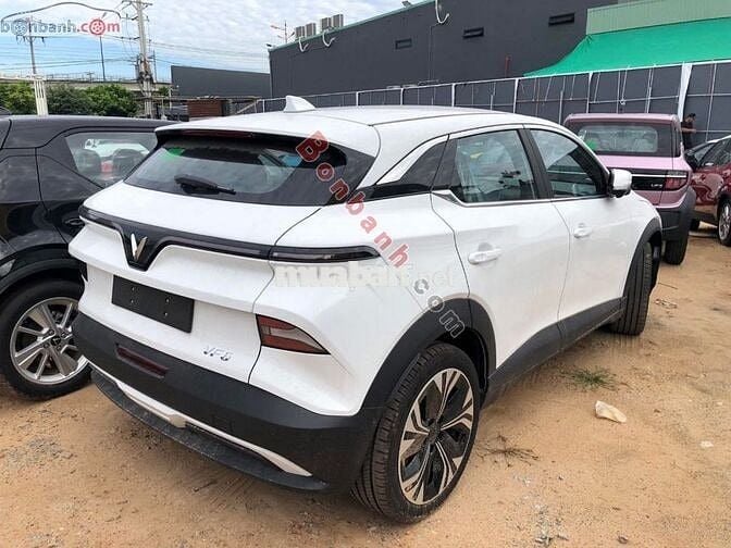 VinFast VF6 Plus 2025