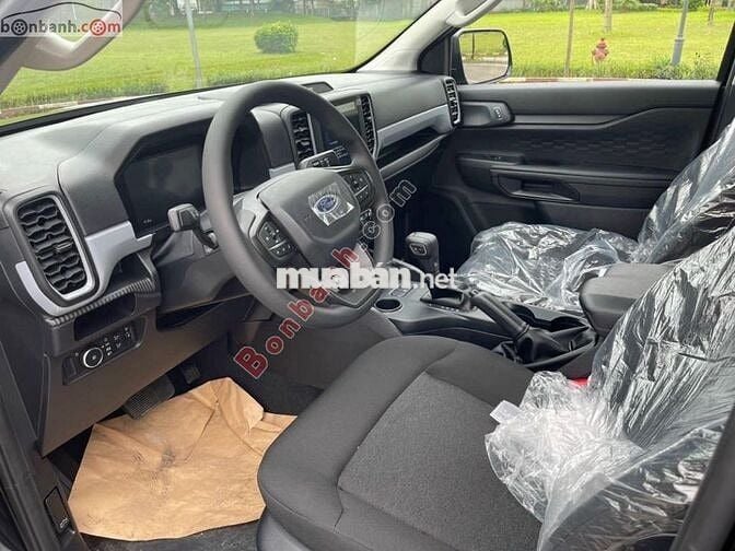 Ford Ranger XLS 2.0L 4x2 AT 2025