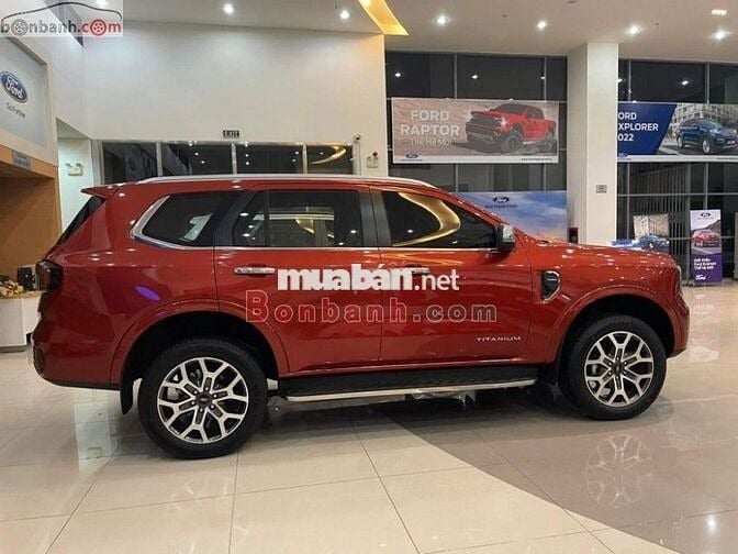 Ford Everest Titanium 4x2 AT