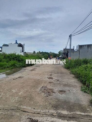 Bán dãy trọ mới xây đường 8m thông, KDC Tân Đức,cho thuê 10,5tr/tháng