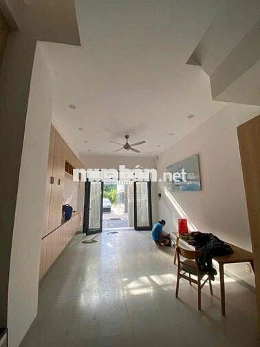 HXH 5pn4wc đường số 5 Phường 17