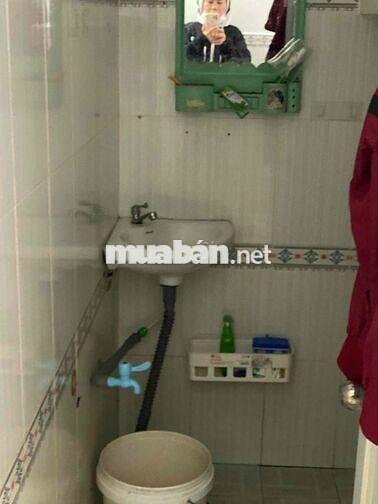 Trệt lầu 2pn 2wc hẻm xe hơi mới Rẻ chốt lẹ