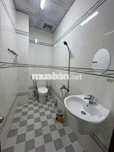Nhà 4pn 3 máy lạnh KDC Đại học Y Dược