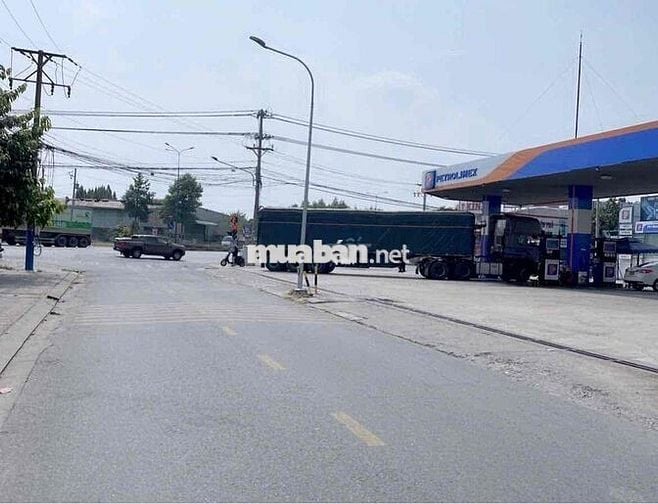 BÁN XƯỞNG NGAY VÒNG XOAY AN PHÚ