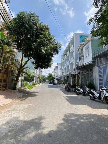 Bán nhà góc 2 mặt tiền đường 10m khu Sài Gòn Mới – Thị trấn Nhà Bè