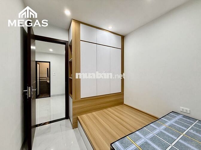 CHO THUÊ 1 NGỦ FULL NỘI THẤT MÁY GIẶT RIÊNG NGAY HỒ TÂY, LẠC LONG QUÂN