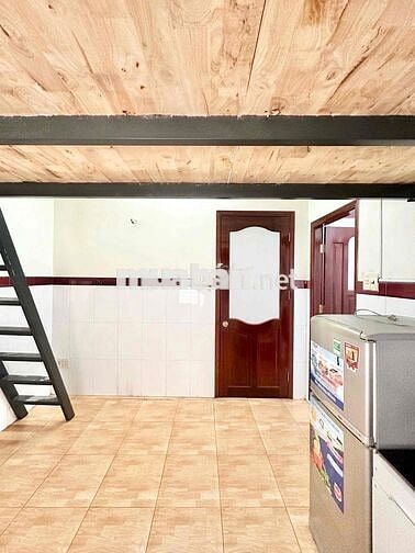 Căn Hộ có gác - Thang máy - Ngay bệnh viện Thống Nhất