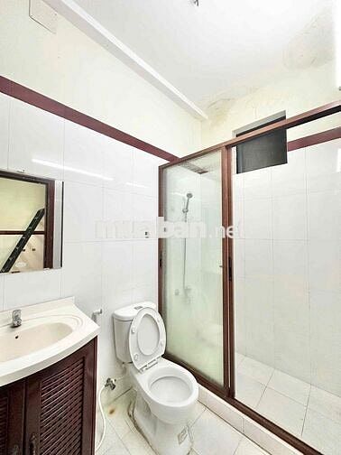 Căn Hộ có gác - Thang máy - Ngay bệnh viện Thống Nhất