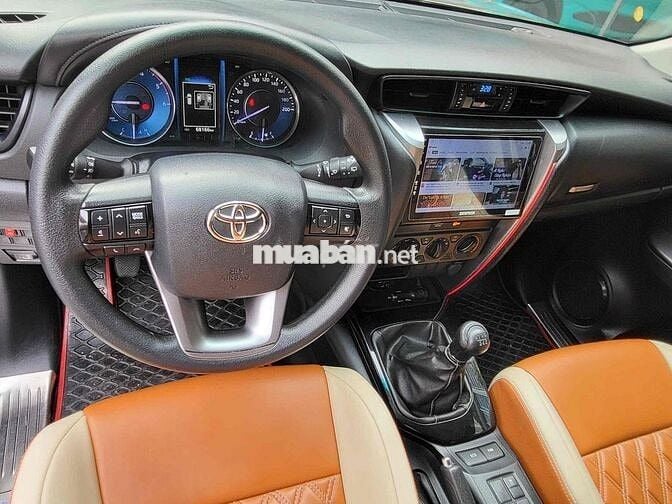 Toyota Fortuner 2022 MT - Số Sàn