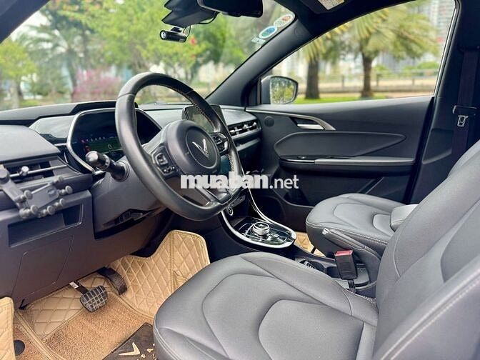 VinFast VFe34 2022 - Màu trắng - 3v5km - Mua pin