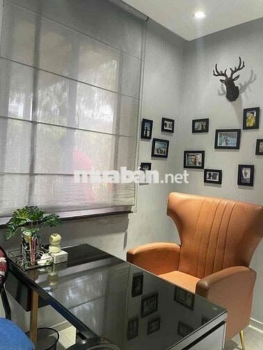 Cho Thuê Biệt Thự Camellia, Full nội thất,Nhà sạch sẽ,Dọn vào ngay