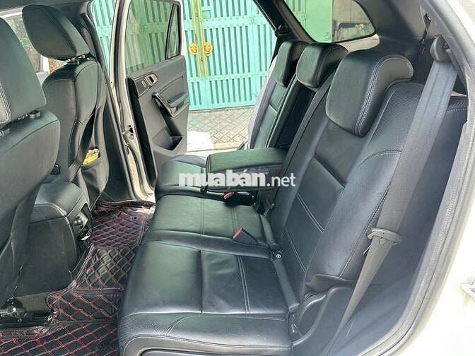 Everest 2019 titanium 1 cầu odo 84.000km