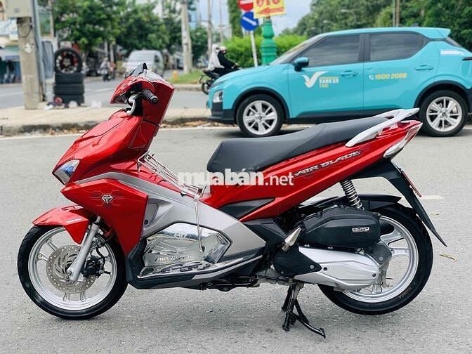 Honda Airblade 2017 xe lột keo máy móc zin êm ru