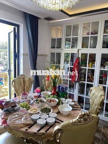Mặt Tiền Kinh doanh Huỳnh Văn Luỹ  1 trệt 4 lầu đã hoàn cônng