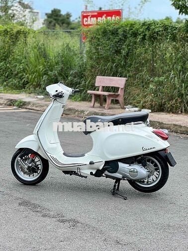 Vespa Spirnt 125 Trắng Đen 2015 Bao Ra Biển 60 🎉🎉🎉