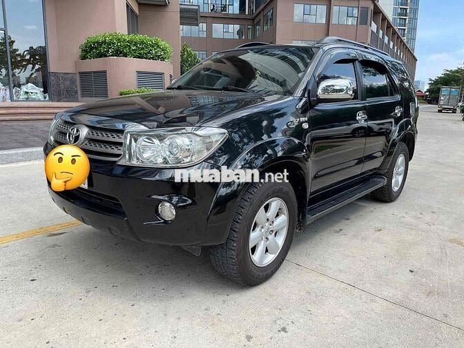 Toyota Fortuner 2010