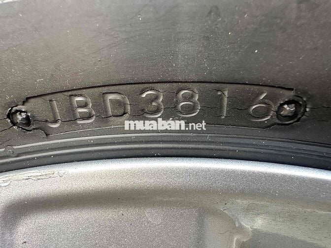TOYOTA HILUX E 2.4L 4x2 MT NHẬP THÁI