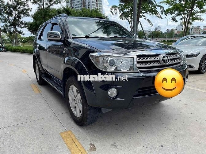 Toyota Fortuner 2010