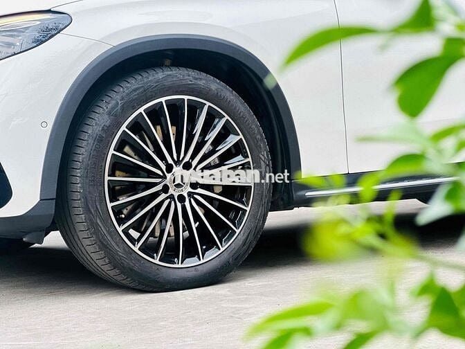 💯 Mercedes Benz GLC300 4Matic 2024 - 17000 km