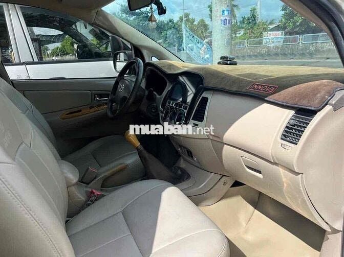 Toyota Innova 2007 G - 99999 km