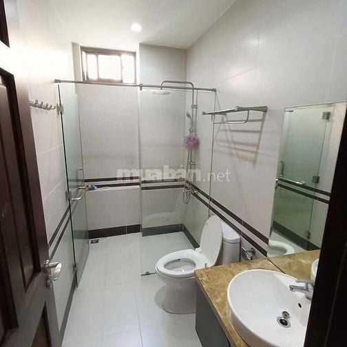 Cho Thuê Tòa Nhà Nguyên Căn 11 Núi Thành Phường 13 Tân Bình. Giá 55Tr