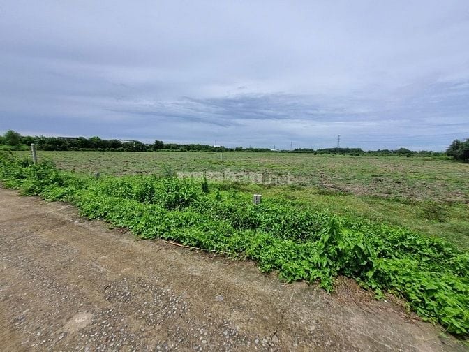 7m mặt tiền đường bê tông. full thổ cư. Ngay KCN. 700tr TL 